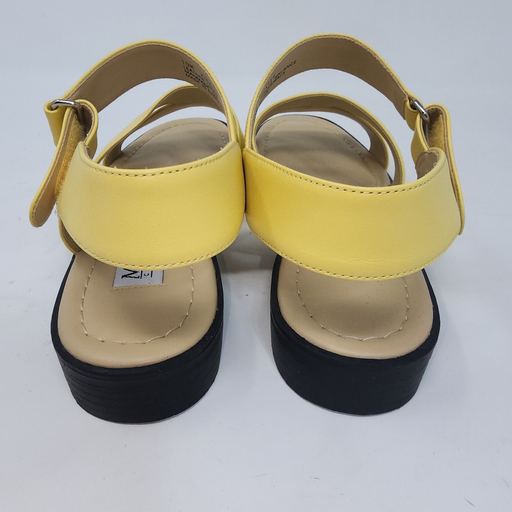 Madeline Stuart Pickles Sandals Womens 10M Yellow Leather Strappy Block Heel - Picture 5 of 11